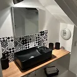 Holiday home Maison De Charme-parking & Jardin-10 Couchages- Proche De Rouen