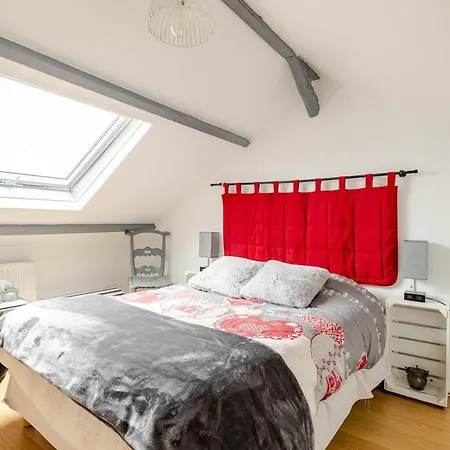 Сasa de vacaciones Villa familiale 4 chambres, confort et climatisation au 2e étage proche Rouen *