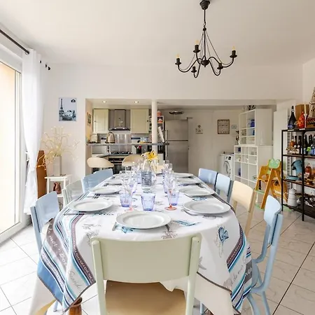 Villa Spacieuse 10 Pers Jardin & Parking Normandie Rouen بيت للعطل
