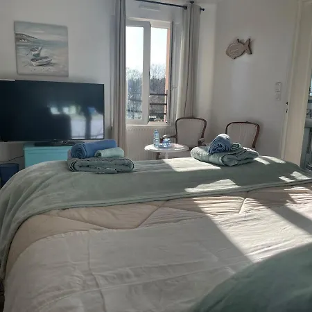 Maison Confortable De Charme 4 Chambres Proche De Rouen -Parking Semesterbostad