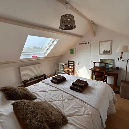 Сasa de vacaciones Villa familiale 4 chambres, confort et climatisation au 2e étage proche Rouen *