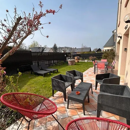 Сasa de vacaciones Villa familiale 4 chambres, confort et climatisation au 2e étage proche Rouen