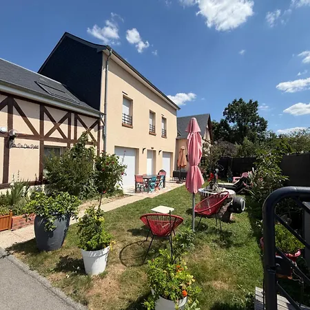 Villa familiale 4 chambres, confort et climatisation au 2e étage proche Rouen *